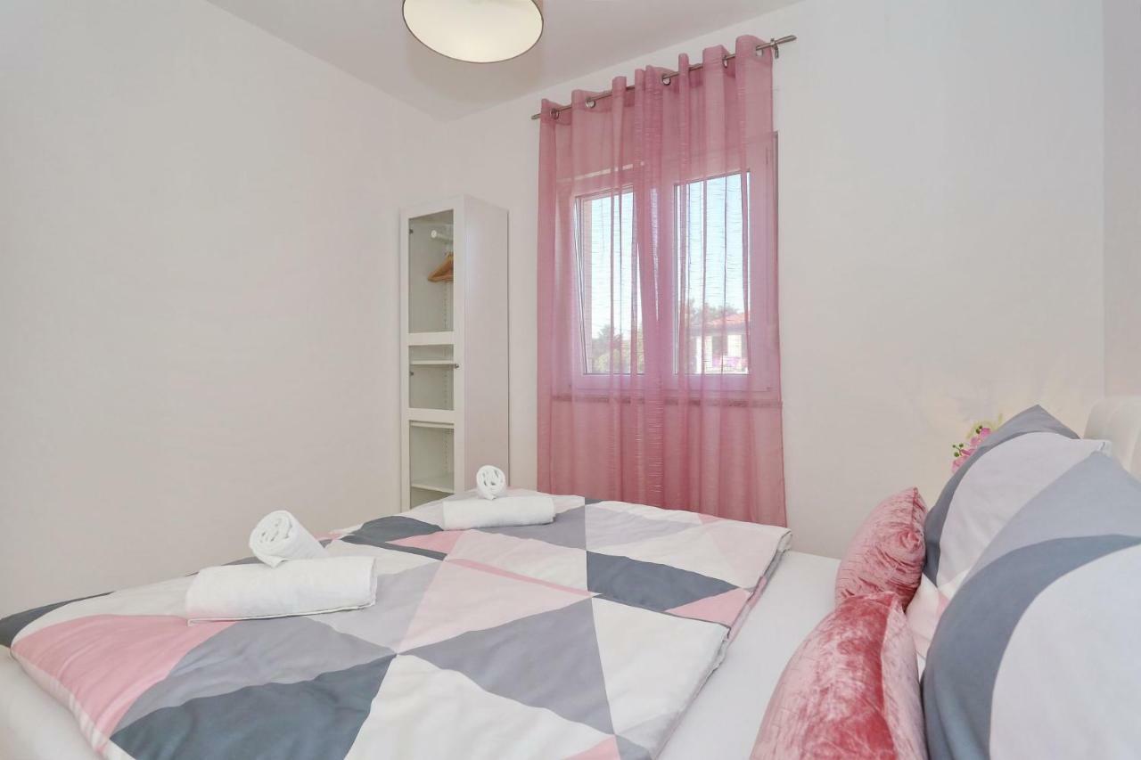 Villa Nivel Vir Extérieur photo